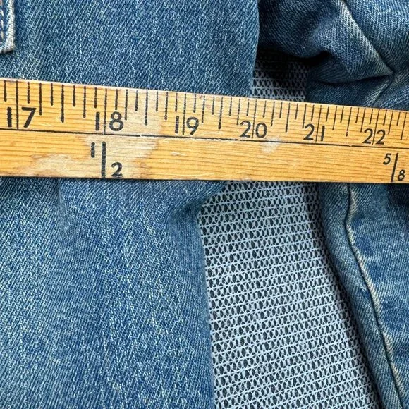 GAP Vintage 2002 Women's Size Medium Faux Fur Sherpa Lined Denim Jean Jacket - Picture 6 of 9